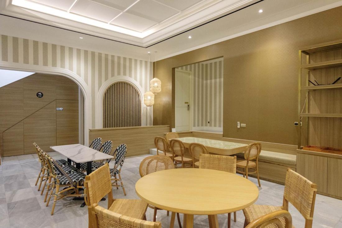 Hotel Casa Living Senopati Jakarta Exterior foto